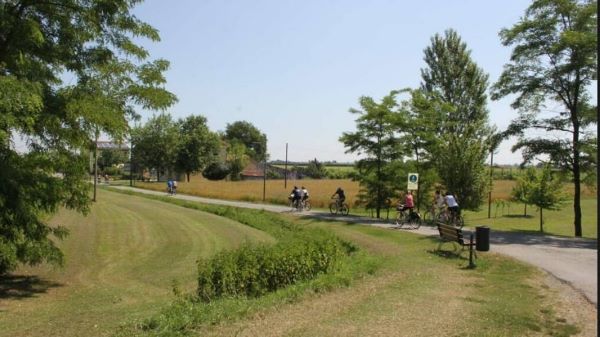 La Strada Verde e il Mare: in bicicletta lungo il Canal Naviglio Zanelli