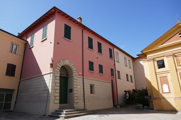 Il Palazzo Baronale di Tossignano che ospita il Museo Geologica della Vena del Gesso Romagnola