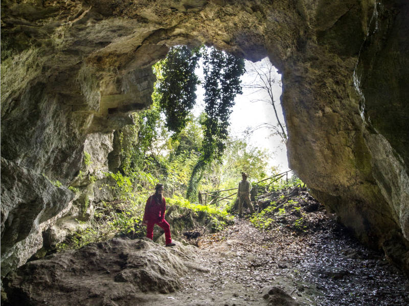 Ingresso naturale grotta della Tanaccia